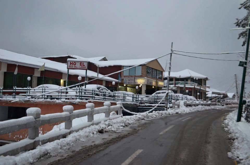 Hotel Red Himalayan Murree Exteriör bild